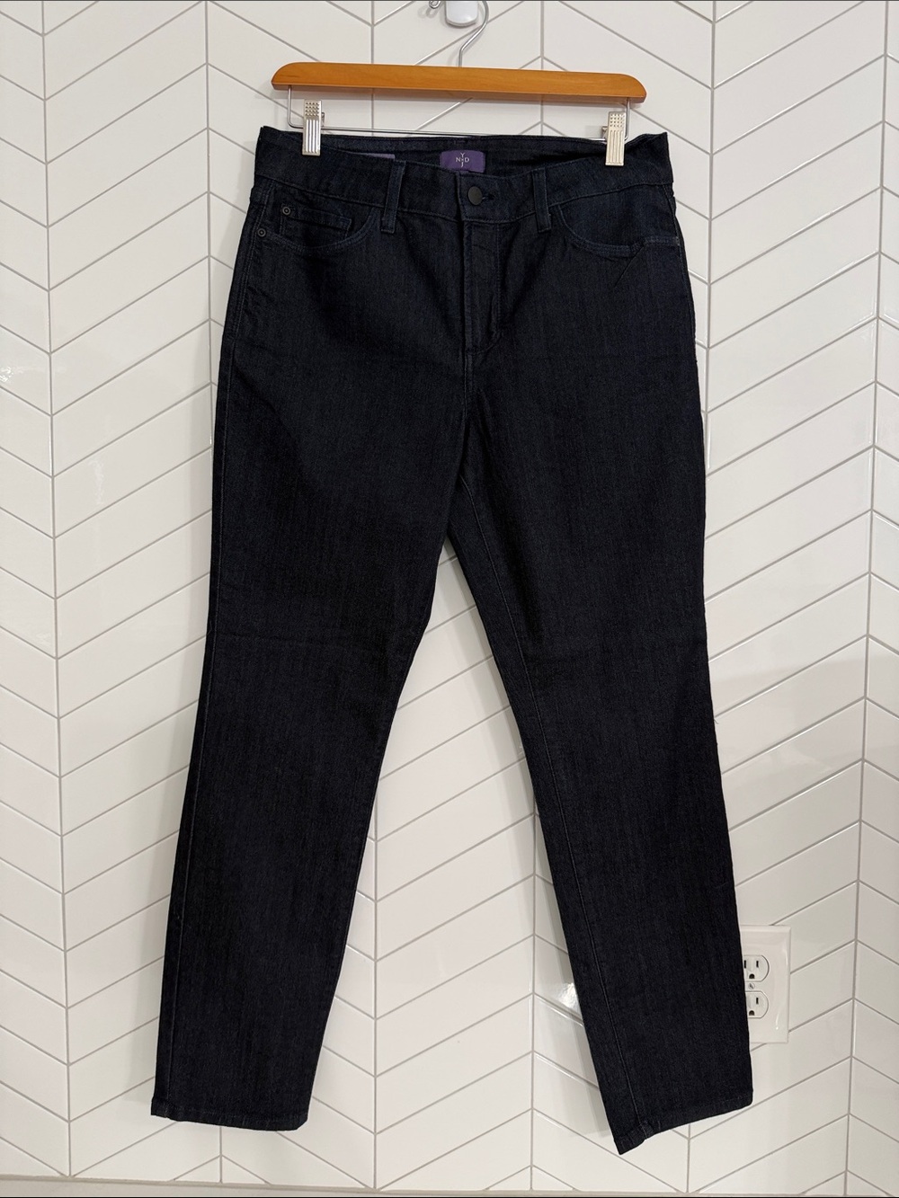 NYDJ Clarissa Ankle Straight-Leg Women's Jeans in Dark Denim. | Size 10